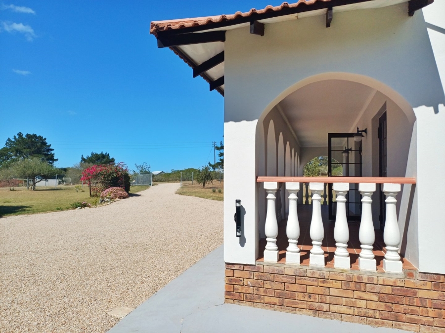 3 Bedroom Property for Sale in Grootbrakhoogte Western Cape